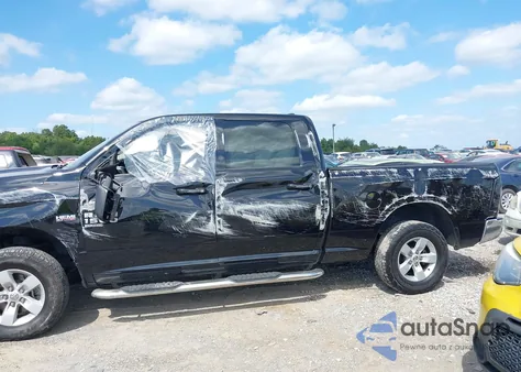 2020 Ram 1500 Classic Slt z USA, uszkodzony, nr VIN 1C6RR7TT1LS129442